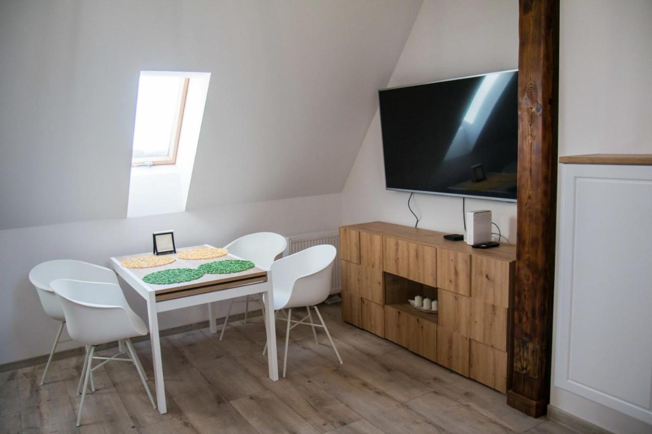 Apartament Uleczka By Rentoom Torun Bagian luar foto
